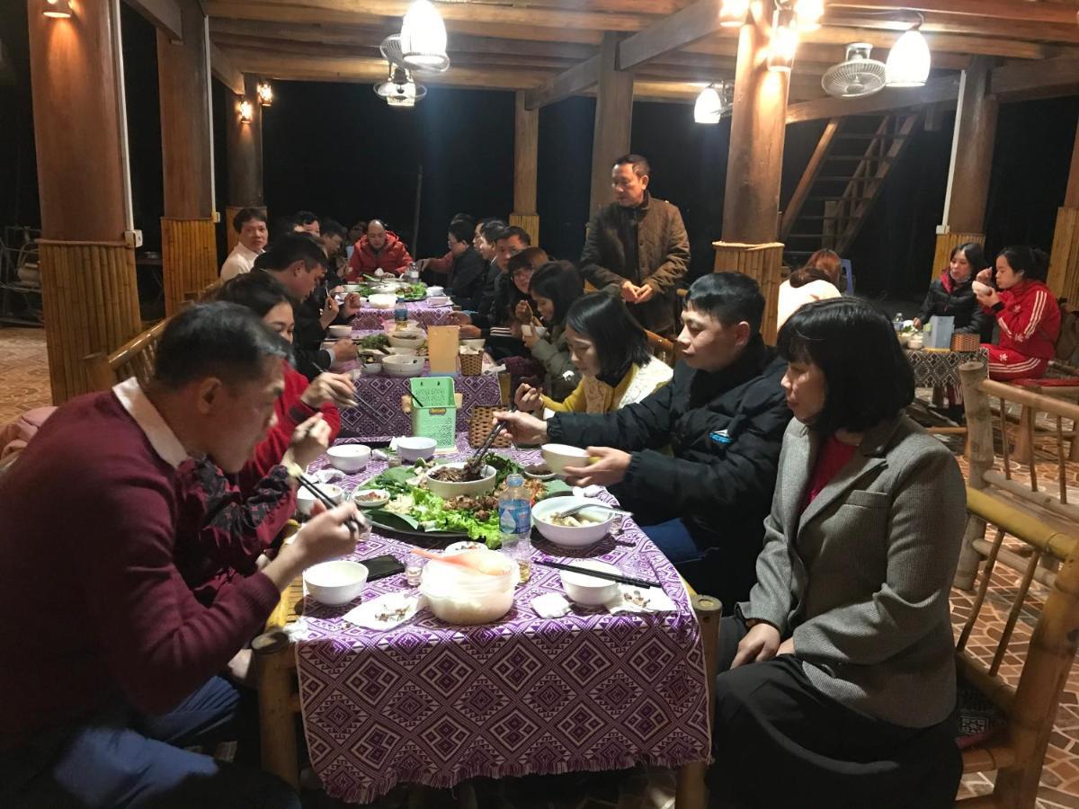 Nha Tan - Mai Chau Homestay And Tours Buitenkant foto