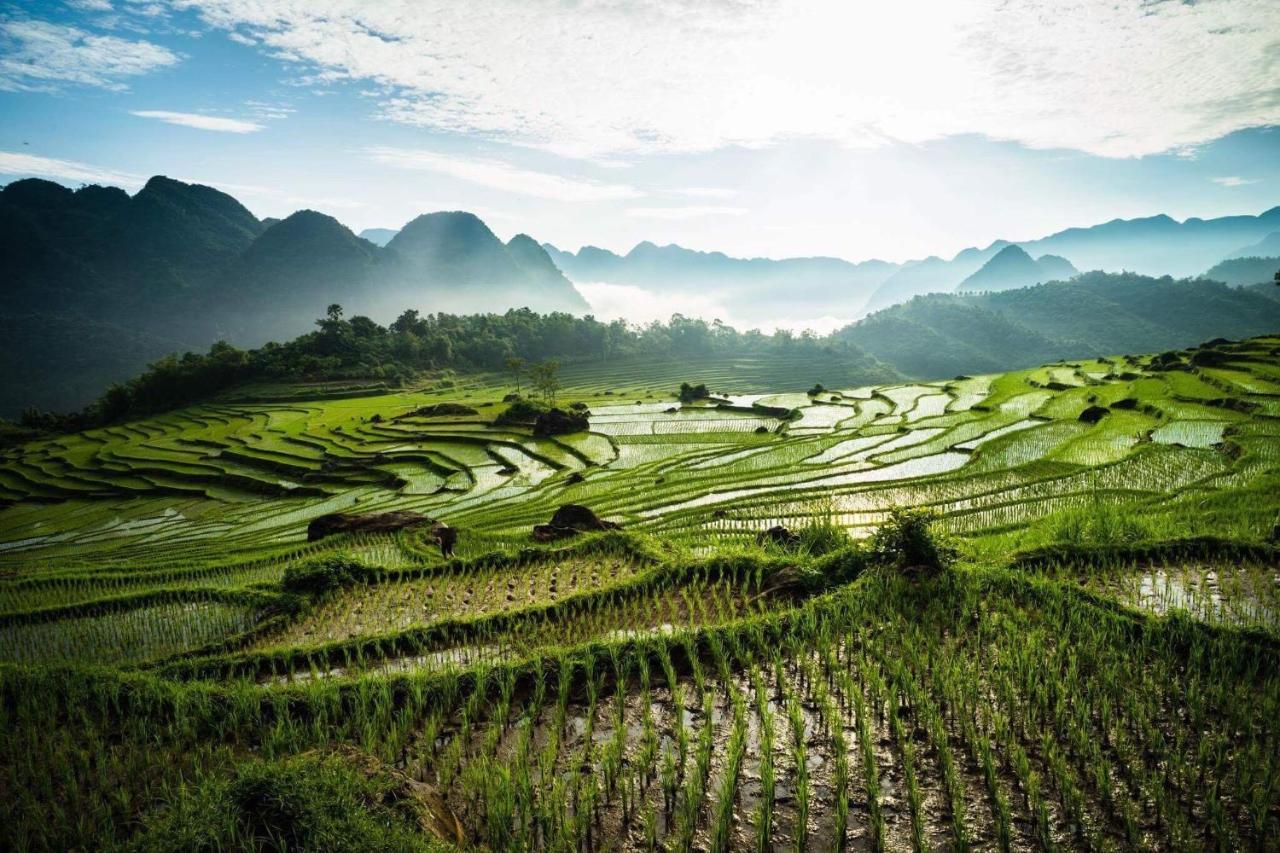 Nha Tan - Mai Chau Homestay And Tours Buitenkant foto