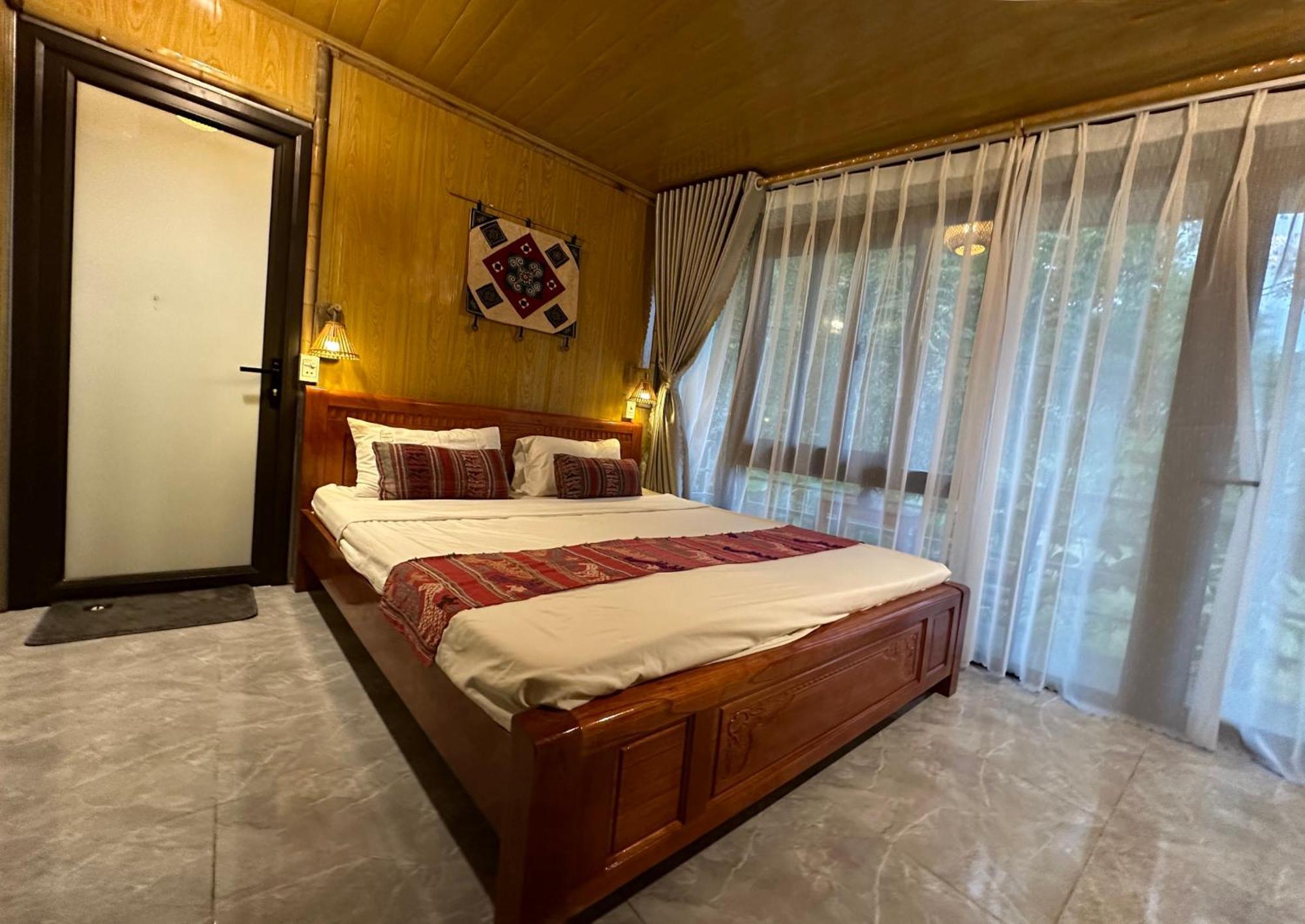 Nha Tan - Mai Chau Homestay And Tours Buitenkant foto