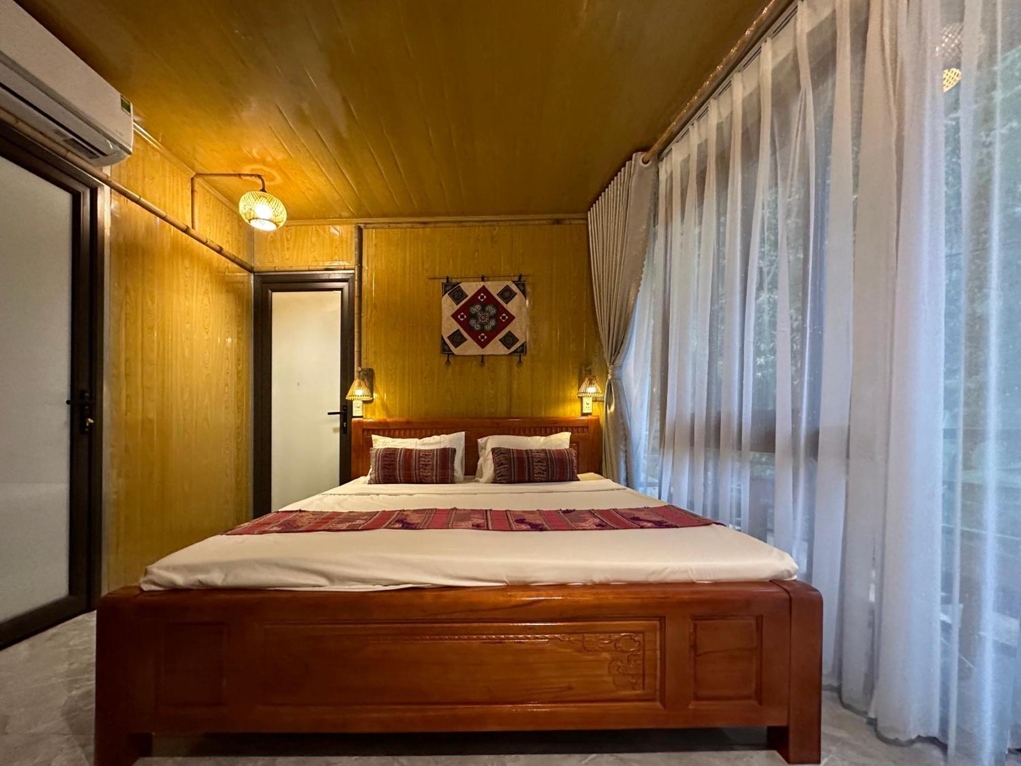 Nha Tan - Mai Chau Homestay And Tours Buitenkant foto