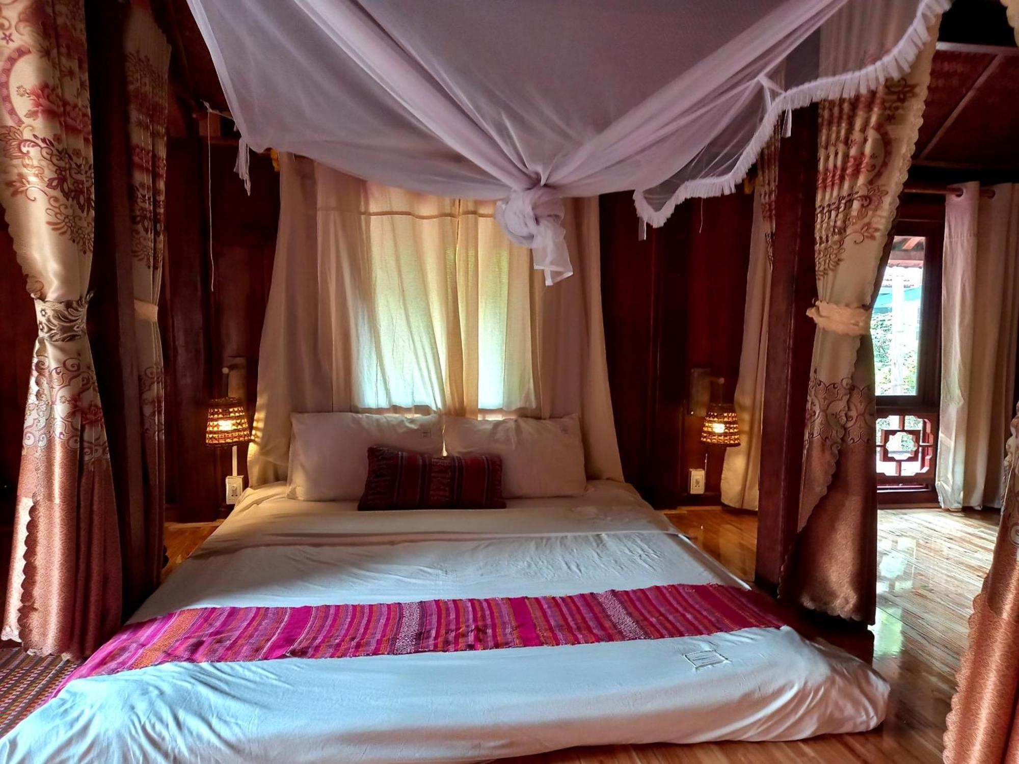 Nha Tan - Mai Chau Homestay And Tours Buitenkant foto