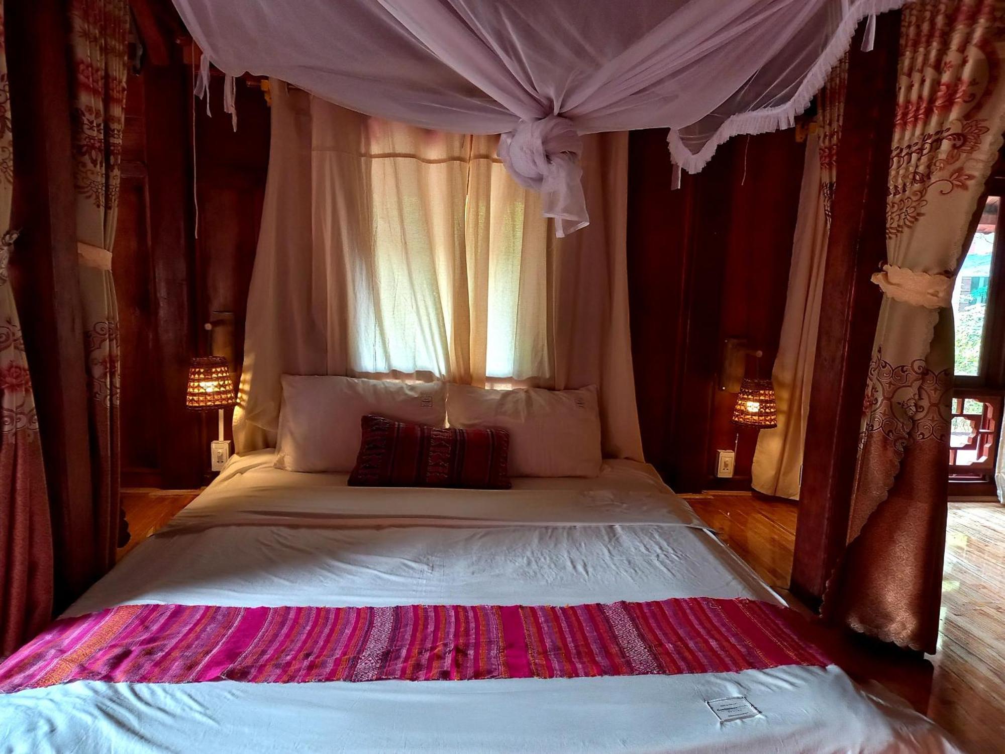 Nha Tan - Mai Chau Homestay And Tours Buitenkant foto