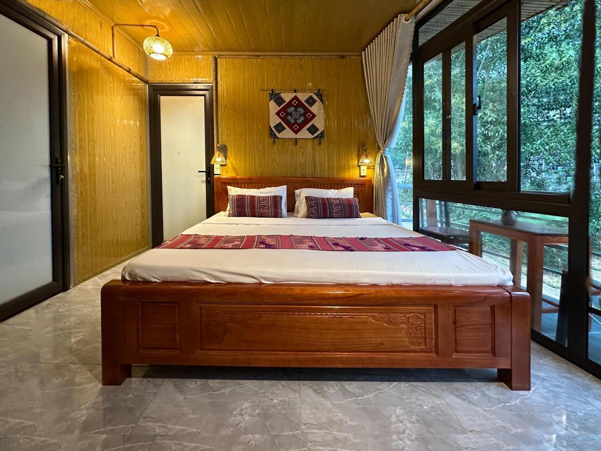 Nha Tan - Mai Chau Homestay And Tours Buitenkant foto